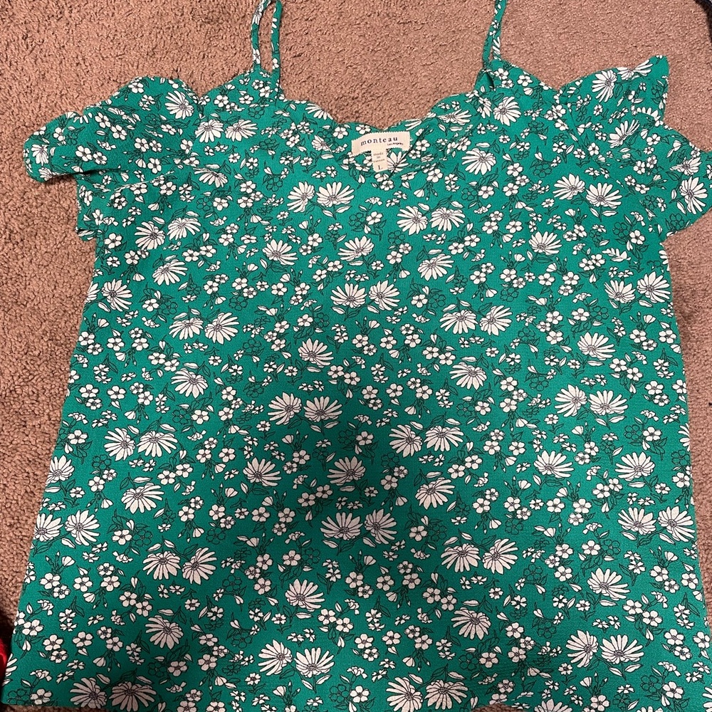 Blouse that can be worn with or without sleeve